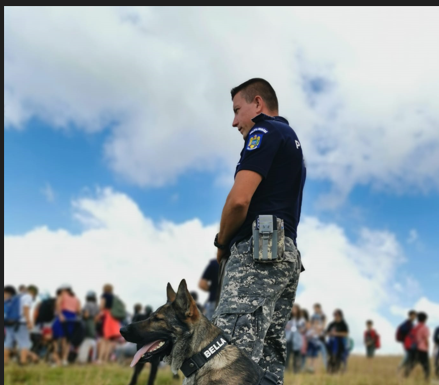 FOTO| Copii și câini polițiști, la Rânca – Instruire și drumeție