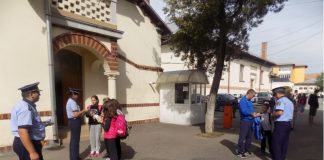 Zeci de fapte penale în școlile din județ