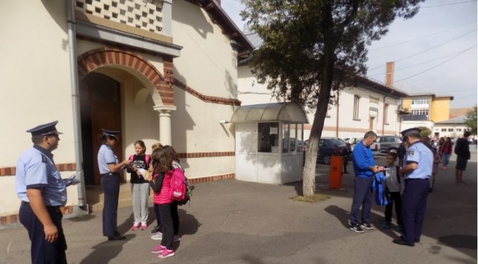 Zeci de fapte penale în școlile din județ