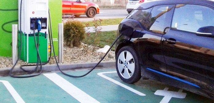 Stații de încărcare a mașinilor electrice în mai multe comune din Gorj