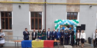 VIDEO: Primarul Marcel Romanescu a deschis noul an școlar la ,,Constantin Săvoiu” – Află ce a pregătit conducerea școlii pentru copii!