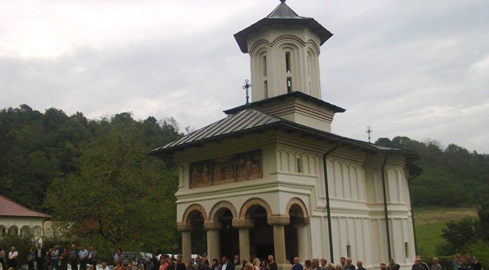 Mănăstirea de la Târgu-Logreşti şi-a sărbătorit hramul (II) – ,,Odată cu cinstirea Preasfintei Născătoare de Dumnezeu, îi cinstim și pe părinții ei, Ioachim și Ana”!