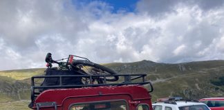 Salvamontist neamț, jefuit pe Transalpina! Ajutat de colegii de la Gorj!