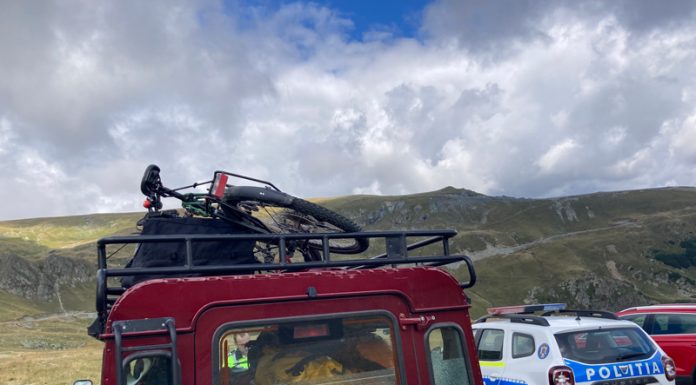 Salvamontist neamț, jefuit pe Transalpina! Ajutat de colegii de la Gorj!