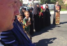 Înălţarea Sfintei Cruci în Oraşul Târgu-Cărbuneşti! – ,,Crucea este «arma» de biruinţă împotriva diavolului, este «arma» cu care noi, creştinii, trebuie să ne înarmăm, atunci când vrem să luptăm cu ispitele vieţii acesteia”!