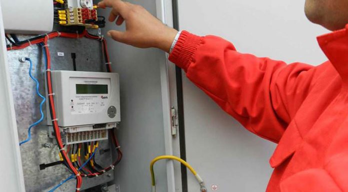 Protecţia Consumatorilor verifică furnizorii de energie electrică