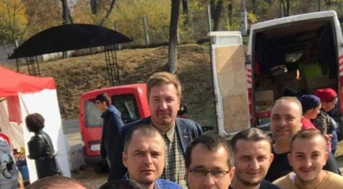 Jianu și Matei, absenți de la investirea noului prefect, de teamă că-și vor pierde locurile de muncă! Iordache a contestat alegerile din PNL Motru