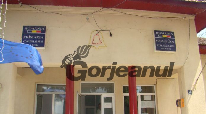 Primar din Gorj, trimis în judecată. Șpăgi pentru angajare
