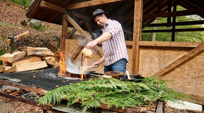 VIDEO: Rețeta săptămânii – Bucătăria lui Fabi: Gătitul pe foc, din nou în trend!