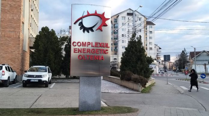 Protestele salariaților CEO, INTERZISE în fața Prefecturii Dolj! Nu au voie în centru fiindcă se pun beculețele de Crăciun