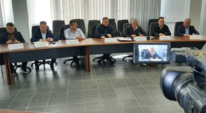 VIDEO integral: Conferința de presă a senatorilor Daniel Zamfir și Radu Oprea, aflați la Termocentrala Rovinari