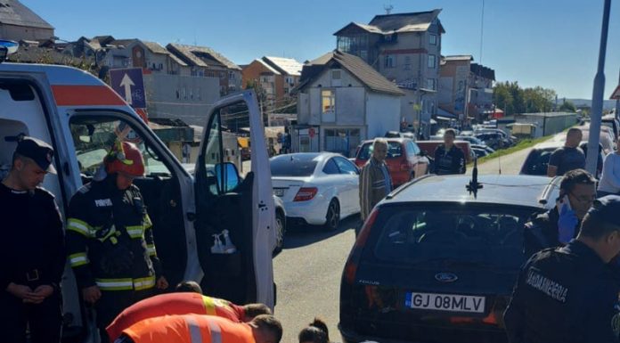 Înecat în barajul de la Piața Centrală!