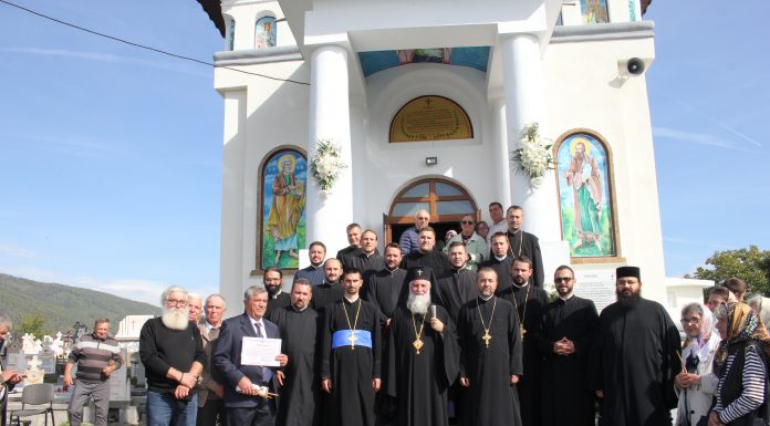 Mitropolitul Olteniei a resfinţit Biserica din Parohia Gornăcel, comuna Schela, Gorj (II) – ,,Mântuitorul Iisus Hristos este Dumnezeul milei şi al iubirii de oameni! El este prezent lângă suferinţa noastră”!