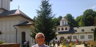 Mănăstirea «Sfânta Treime» de la Strâmba-Jiu, judeţul Gorj, şi-a sărbătorit cel de-al doilea hram al său chinovial – Preasfânta Născătoare de Dumnezeu este mijlocitoarea şi apărătoarea poporului creştinesc de pretutindeni!