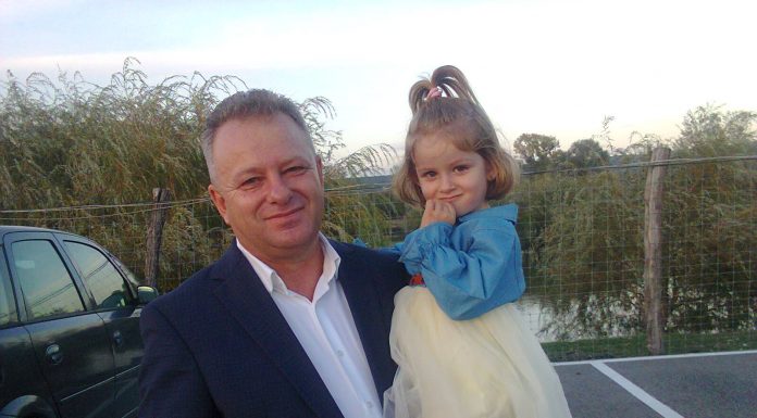 Educaţia…şi Lecţia de viaţă! – Senatorul Ion Iordache şi d-na Prefect Cristina Cilibiu împreună cu persoanele vârstnice din Turceni(II) – ,,Am primit prea multe de la comunitate, de la oameni, de la Dumnezeu, ca să fac ceva şi să pot întoarce binele care mi s-a făcut aşa cum se cuvine, sub formă de răsplată”!