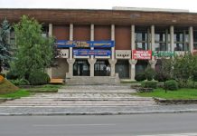 Spargere la Casa de Cultură din Târgu Jiu! S-au furat obiecte de recuzită