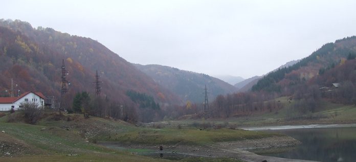 ÎN UMBRA PIETREI CLOŞANILOR