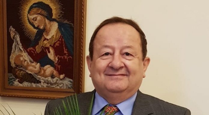 Darurile de suflet ale domnului Acad. şi Prof. univ. dr. DAN ILIE MOREGA – ,,Eu, înainte de a fi un membru al unui partid politic, am fost, în primul rând, un observator neutru şi un critic foarte exigent şi obiectiv al scenei politice şi al societăţii”!