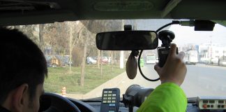 Cazier curat pentru un șofer prins la volanul unei mașini radiate de cinci ani