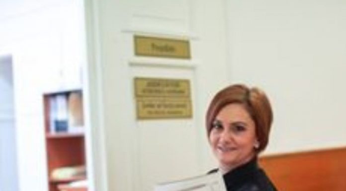 Educaţia…şi Lecţia curajului! – Judecătoarea Adriana Stoicescu: ,,Pentru prima dată, am fost somată să tac”! – ,,Constantele evoluţiei noastre ca neam sunt pupincurismul şi întoarcerea armelor. Desigur, ambele exercitate cu mult patos şi cu iubire de ţară”!