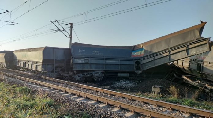 Nouă vagoane cu cărbune deraiate în Dolj!
