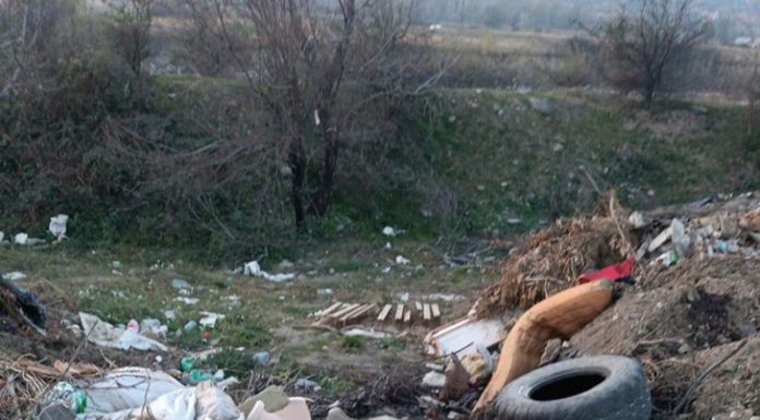 Poliția a deschis dosar penal pentru poluare în cazul incidentului de la Bumbești Jiu! Garda de Mediu și ABA Jiu au amendat usturător primăria lui Bobaru