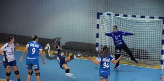Handbalistele revin pe parchet