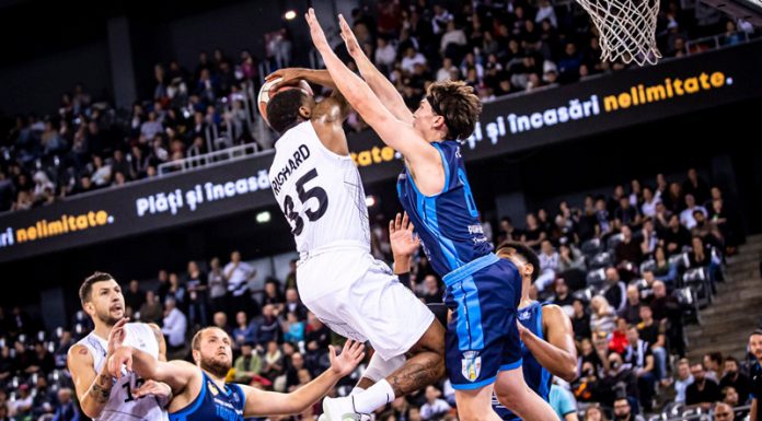 Baschetbaliștii nu au rezistat în fața campionilor. Un jucător are bagajele făcute