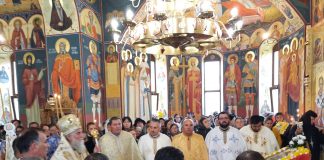 Mitropolitul Olteniei a resfinţit Biserica din Parohia Turcenii de Sus, Gorj (II) – ,,Să ai credinţă înseamnă să te dăruieşti cu totul Lui Dumnezeu, să scoţi din tine ceea ce este gândirea ta şi să-I dai lui Dumnezeu sufletul tău”!