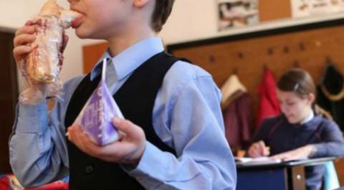 Tot fără lapte și corn în școli!