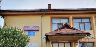 A renunțat la postul de director de liceu