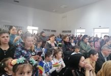Trăiască România Dodoloață – concurs de recitare poezii și interpretare cântece patriotice – Scoarța 26 noiembrie 2022