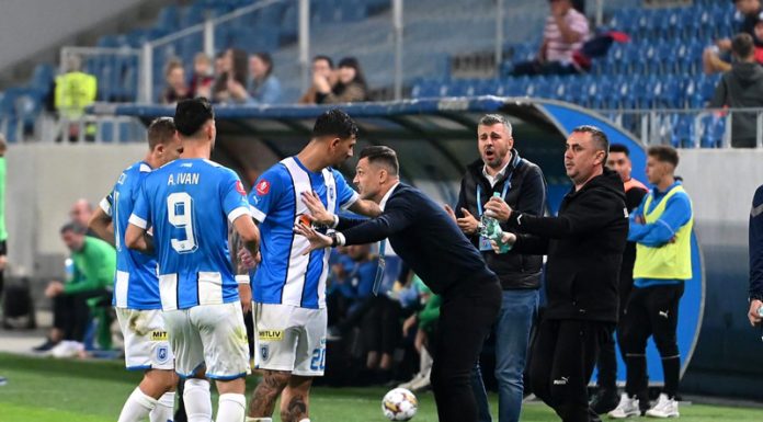 Rădoi face haz de necaz înainte de meciul cu FCU: O să-mi iau ghetele la mine