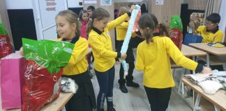 Fărcășești: Moș Nicolae a cheltuit 20.000 de lei dar a făcut fericiți 214 copii