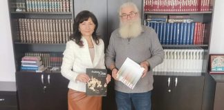 Donație pentru UCB Târgu Jiu de la artistul Țopescu