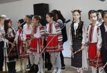 Festival județean de colinde la Cărbunești