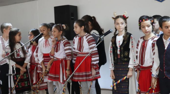 Festival județean de colinde la Cărbunești