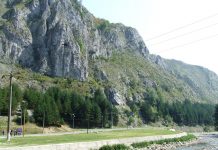 Prin lumea carstului gorjean – Peștera Muierilor un obiectiv de excepţie pe plaiul gorjean