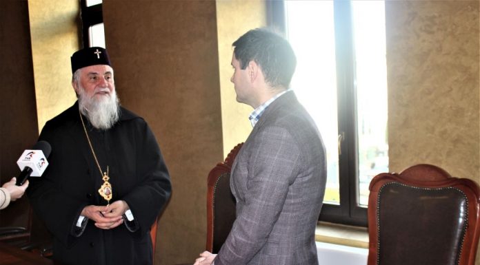 Arhiepiscopia Craiovei a donat aparatură medicală Spitalului de Urgență Târgu-Cărbunești