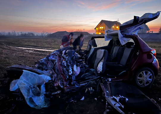 UPDATE: FOTO/VIDEO, accident grav în satul Moi