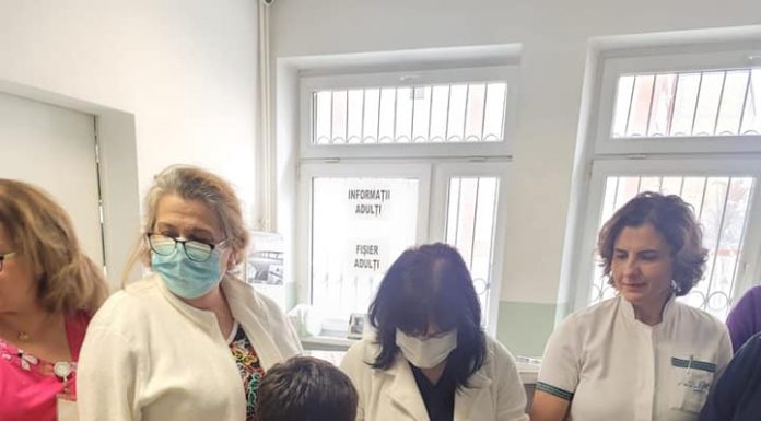 Bucurie pentru 24 de copii aflați în grija statului. Duși la film și pizza