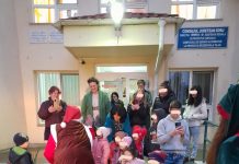 Moș Nicolae a adus daruri la Centrul Maternal Târgu-Jiu