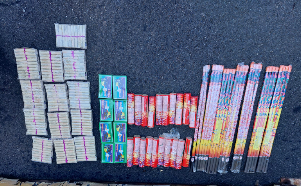 Târgu Jiu: Peste 1.000 de petarde, confiscate la Târgul Auto
