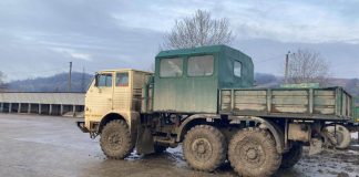 Minerii merg pe jos. Tanchetele îi sperie!