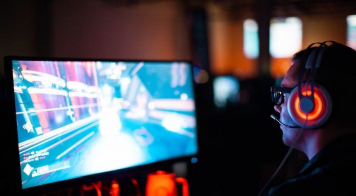 5 jocuri pe care le preferă oamenii inteligenți și pot fi practicate pe mobil