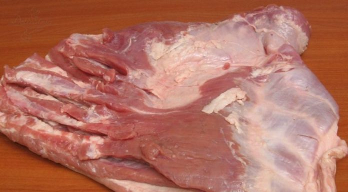 Gorj: Șase kilograme de carne confiscate din restaurant