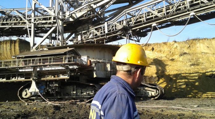 CEO închiriază mașini de transport persoane pentru UPRUM Rovinari