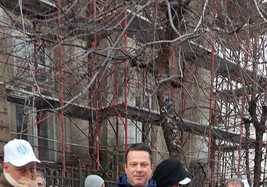 FOTO, ACUM! Angajații CEO, protest în fața ICCJ pentru legea 197!