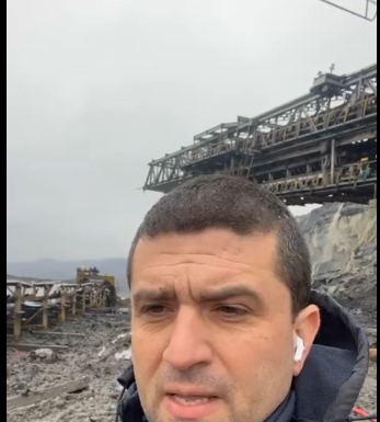 FOTO| Halucinant! Pustiu în cariera Jilț Nord! Excavatoarele zac.”Se stă!”