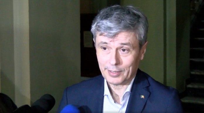 Virgil Popescu: Solicit eliberarea din funcție a lui Daniel Burlan